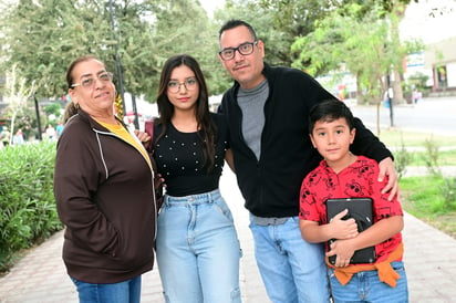 Rosy Chávez, Anyelina, Cesar y André Adame (EL SIGLO DE TORREÓN)