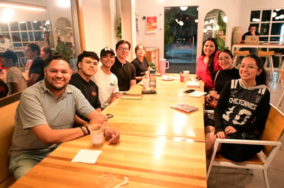 Carlos, Gonzalo, Emmanuel, Anuar, Azul, Sofía, Fernanda y Andrea (EL SIGLO DE TORREÓN)