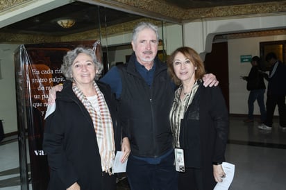 Cuca Aguirre, Alberto Canedo y María Ester Aguirre (EL SIGLO DE TORREÓN / FERNANDO COMPEÁN)