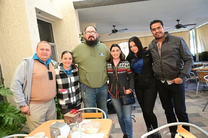 Ricardo, Roberto, Liz, Lyn y Sergio (EL SIGLO DE TORREÓN)