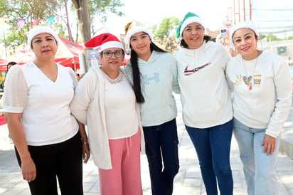 Carolina, Martha, Daysi, Julieta y Lucy (EL SIGLO DE TORREÓN)