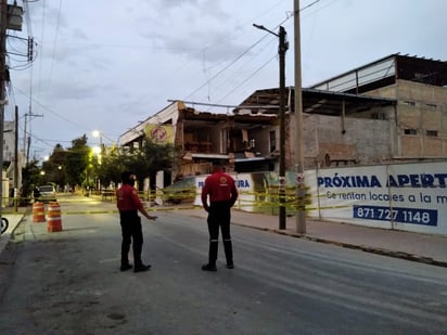 Derrumbe de barda en escuela de Lerdo (EL SIGLO DE TORREÓN)