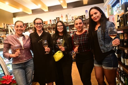 Cinthya Lozano, Ana Cecilia Álvarez, Estrella Amarás, Paulina Flores y Yazmin Hernández (EL SIGLO DE TORREÓN / ENRIQUE TERRAZAS)