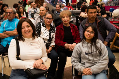 Karina Limas, María Larraga, Mayela, Jenny y Enrique (EL SIGLO DE TORREÓN / ENRIQUE CASTRUITA