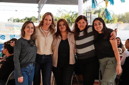 Keila Jalife, Carla Miranda, Ilse Favila, Lupita Guerrero y Hannya Medel (EL SIGLO DE TORREÓN / ENRIQUE CASTRUITA)

