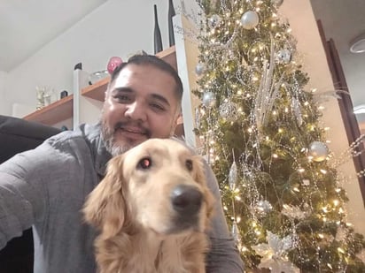 Alberto Carvajal y Luna les desean una feliz Navidad.