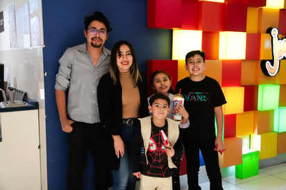 Rodrigo, Alejandra, Liam, Leo y Sam (EL SIGLO DE TORREÓN / ENRIQUE CASTRUITA)
