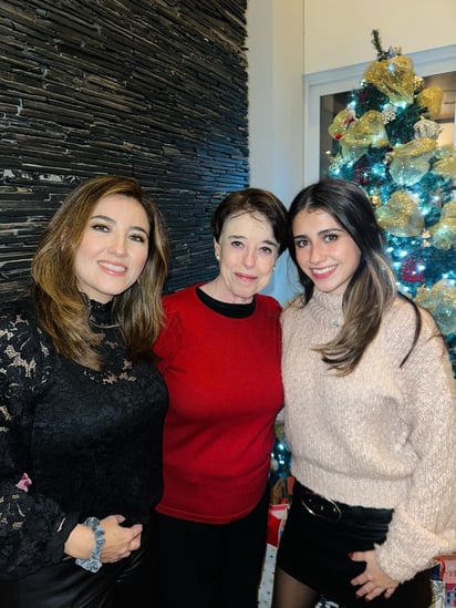 Beatriz Hayakawa, Beatriz Dávila y Valeria Ortiz (CORTESÍA)