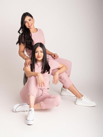 La nutrióloga Jazmin Delgado junto a su hija. Foto: cortesía