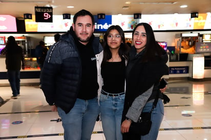 Fernando Rodríguez, Dana Sofía Reyes y Nancy Patricia Carrillo (EL SIGLO DE TORREÓN / ENRIQUE CASTRUITA)
