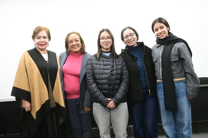 Mari Paz, Sofía, Juli, Ingrid y Marifer (EL SIGLO DE TORREÓN / ENRIQUE TERRAZAS)
