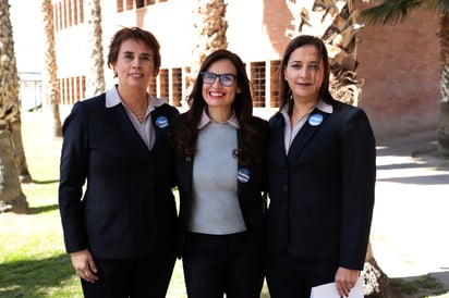 Tere Salas, Lupita Arellano y Manguis Villarreal.