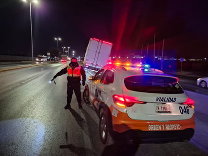 Accidente vial de tráiler en Torreón.