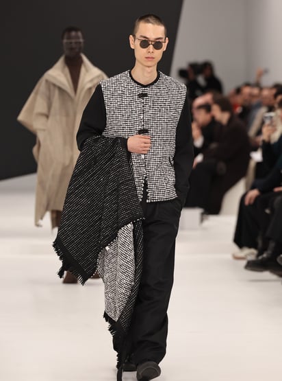 Colección otoño-invierno 2025-2026 por Issey Miyake Fashion House en Paris Fashion Week. Foto: EFE