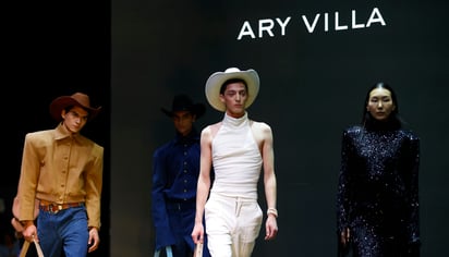 Creaciones del diseñador mexicano Ary Villa, durante la edición 82 de Intermoda, en Guadalajara (México). Foto: EFE