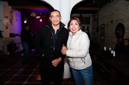 Cesar Cruz Arellano y Jackie Luna (EL SIGLO DE TORREÓN / ENRIQUE CASTRUITA)
