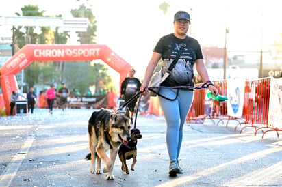 Nadie se quiso perder nuestra fiesta atlética, ya que incluso las mascotas estuvieron presentes en la competencia. (Fotografía Enrique Terrazas)