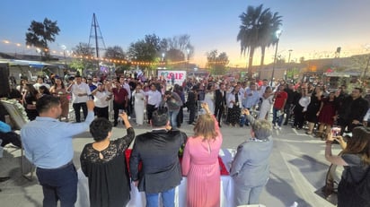 Bodas Comunitarias del sistema DIF Municipal en Francisco I. Madero.