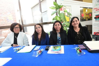 Adela Esparza, María Mercedes Leyva, Mirna Soraya Salas y María Patricia Taboada (EL SIGLO DE TORREÓN / ENRIQUE TERRAZAS)
