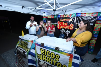 Los burritos son del gusto de quienes los visitan (EL SIGLO DE TORREÓN / FERNANDO COMPEÁN)