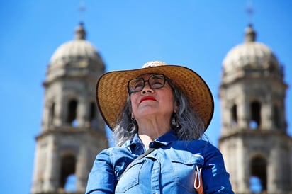 La tamaulipeca Cristina Rivera Garza, ganadora del Premio Pulitzer 2024, en una marcha del Día Internacional de la Eliminación de la Violencia contra la Mujer. Foto: EFE/ Francisco Guasco