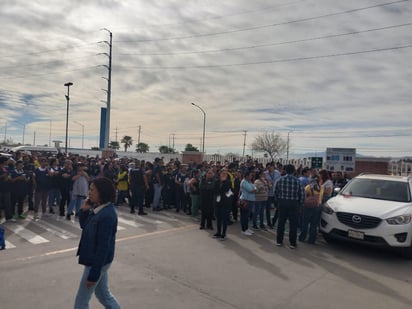 Incendio en empresa de Torreón (CORTESÍA) 