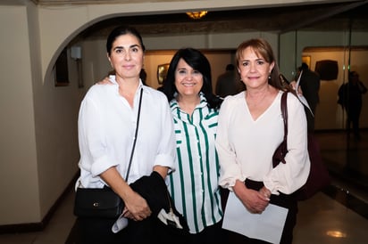 Mar Saldaña, Maribel González y Mariana Saldaña.