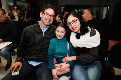 Franco Díaz, Nathalia Franco y Melissa Rivas.