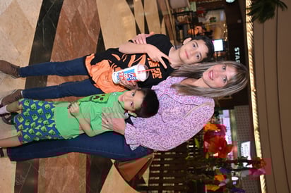 Luis Mario, Alfonso y Angélica.