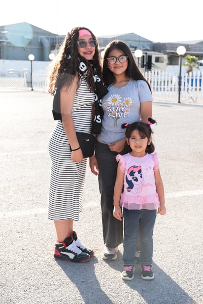Nicole, Dilery y Regina.
