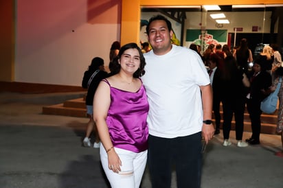 Mónica Rosales y Martín Solís.