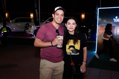 Julio César Rosales y Areli Canales.