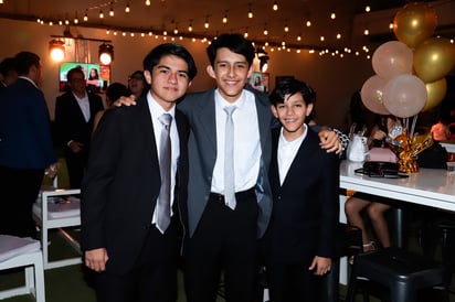 Donato, Erick y Juan José.