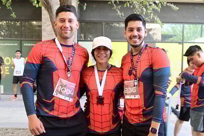 Sofía Llamas, Antonio Llamas, Mary Ramírez.