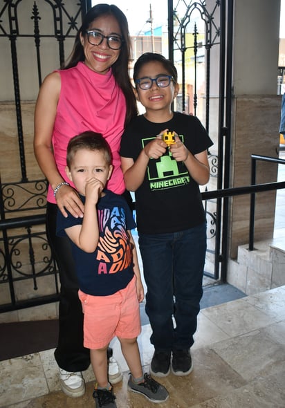 Ana, Santiago y Rodrigo.
