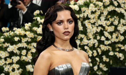 Jenna Ortega en la alfombra roja del Met Gala 2025. Foto: Getty Images