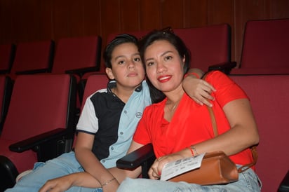 Leonardo y Berenice Valenciano.