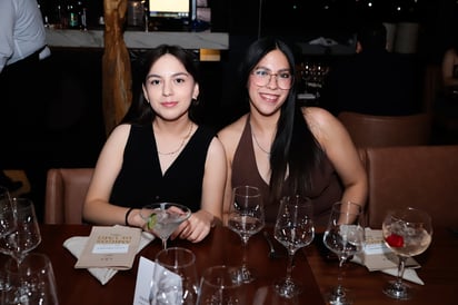 Regina Hernández y Sara Cárdenas.