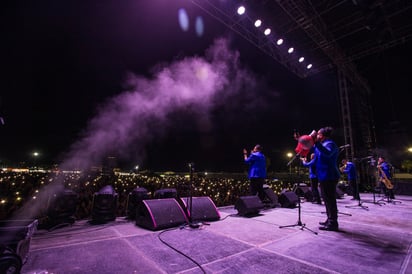 Tropicalísimo Apache celebra a los maestros. Enrique Castruita / EL SIGLO DE TORREÓN
