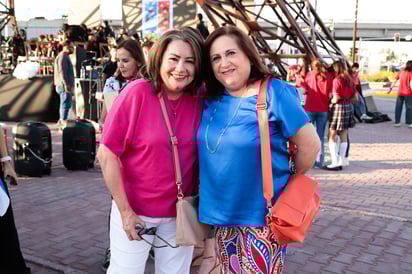 Paty y Mónica.