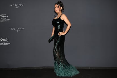 Llegada de Salma Hayek la cena del premio 'Women in Motion'. Foto: EFE