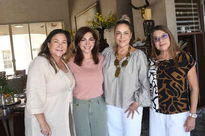 Laura, Sory, Irma y Cecy.