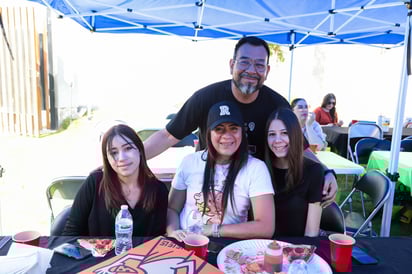 Christian Martínez, Ana Gálvez, Rocío Gálvez e Ilse Villa.