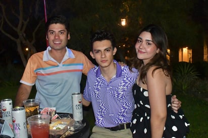 Francisco León, Emiliano Rodríguez y Romana Santos.
