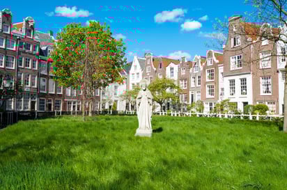Beguinato de Ámsterdam, Países Bajos. Imagen: amsterdam.net