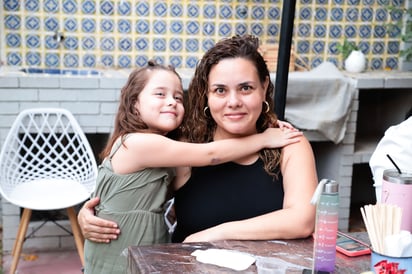 Cristina y Greta.