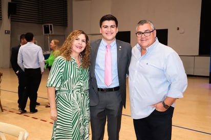 Carmen, Ricardo y Ricardo.