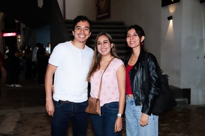 René Zariñaña, Nancy Ramírez y Luisa González.