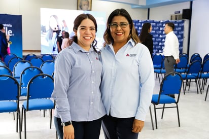 Julie Carrillo y Adriana Agüero.