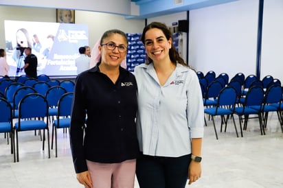 Julie Carrillo y Adriana Agüero.
